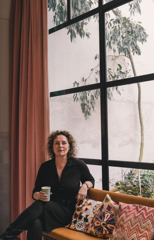 Inside The New Shopping Bag – Mary Hessing