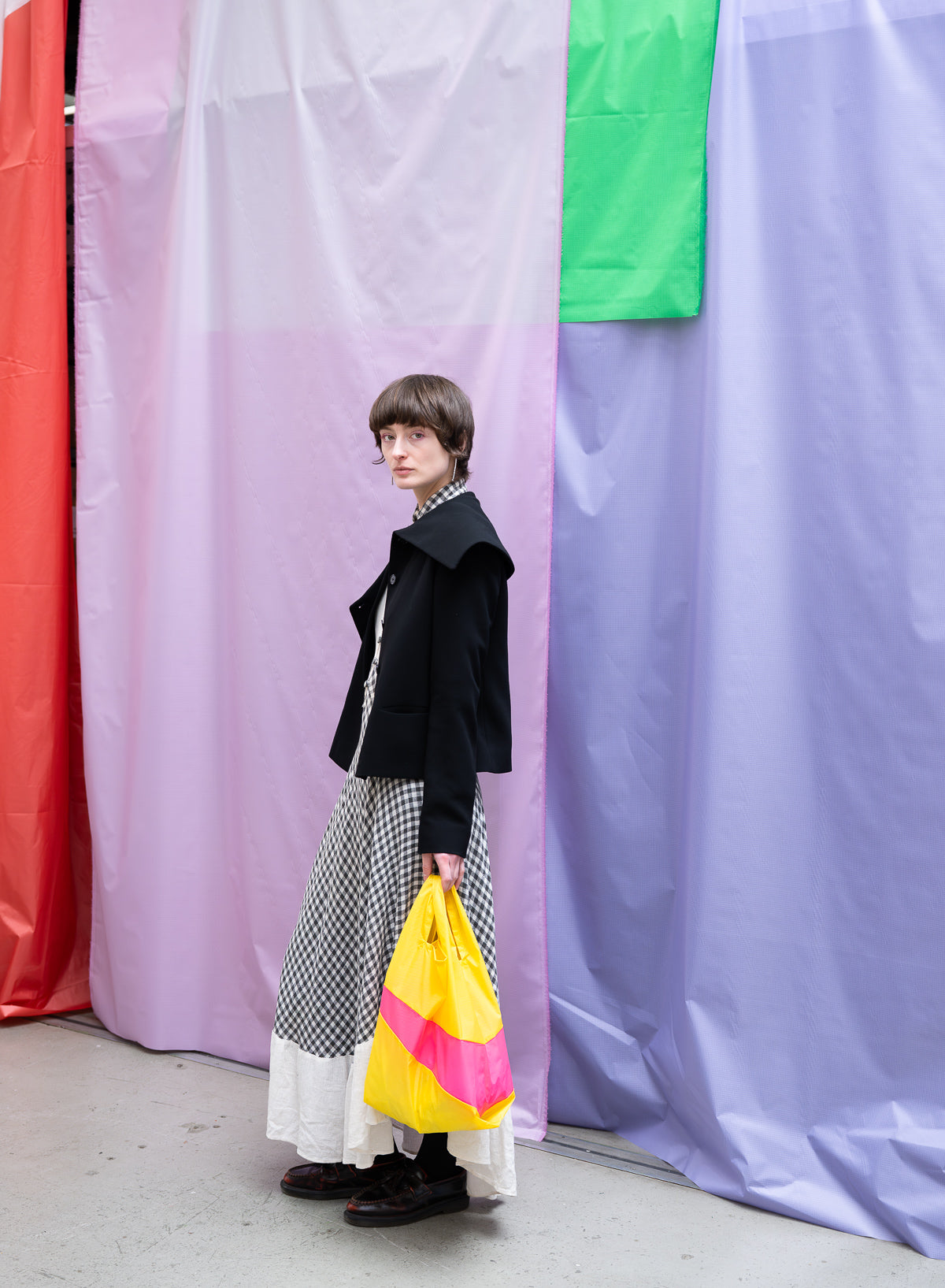 The New Shopping Bag TV Yellow & Fluo Pink Medium