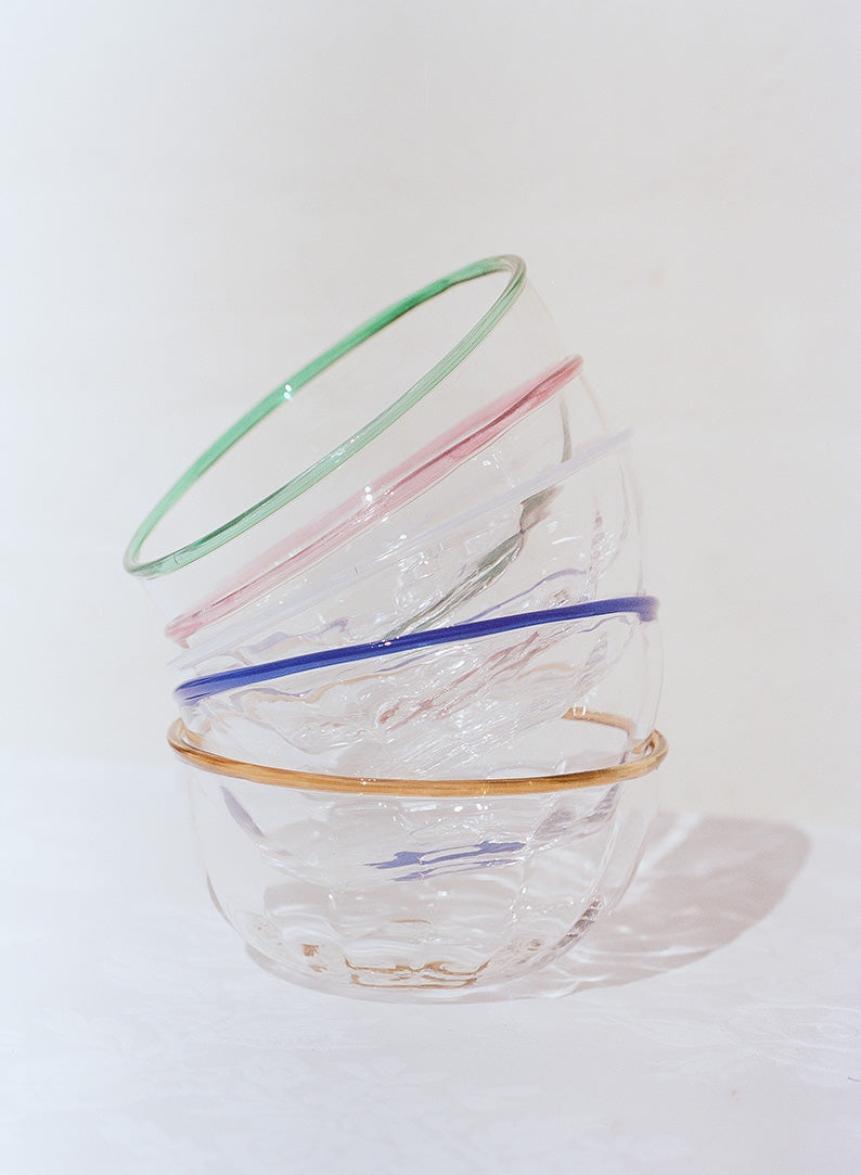 Peter Bowl in saffier - Akua-objecten