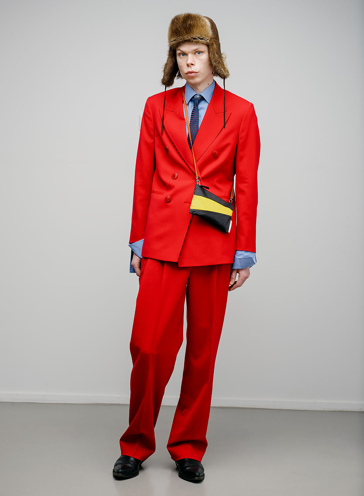 The New Pouch Black & Sunflower Small