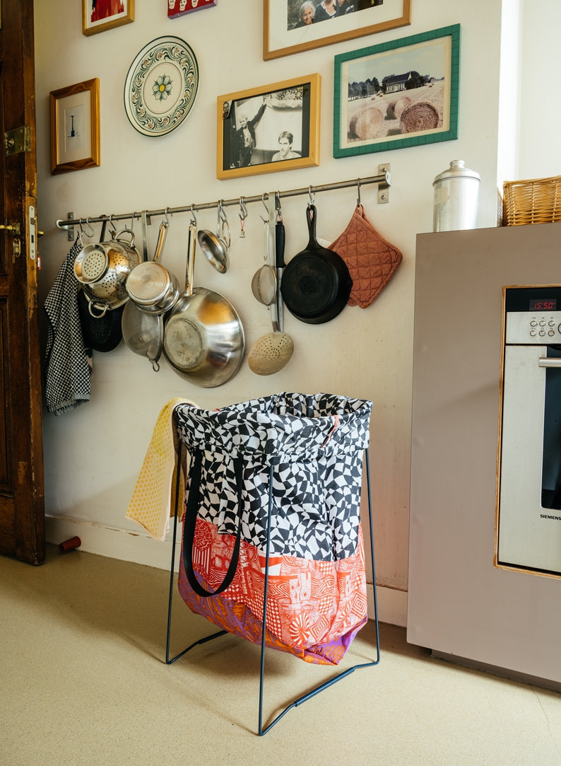 The New Trash Bag Terrazzo Taselaar Red Large