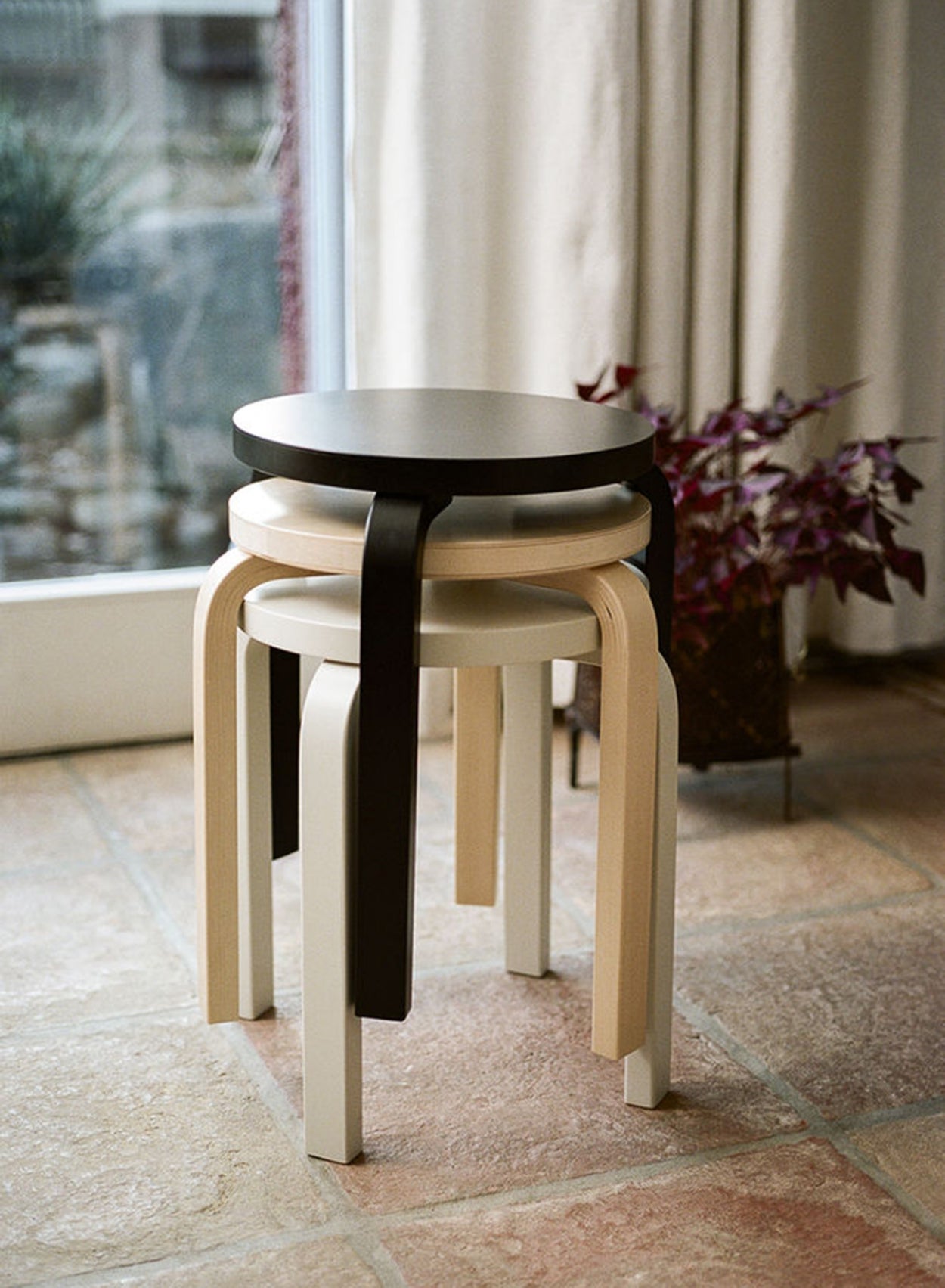 Kruk 60, Poten Berken, Zitting Berken - Artek