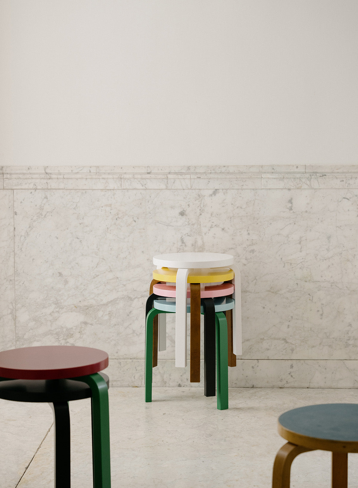 Stool 60, Legs David, Seat Francis - Artek