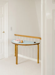 Tafel 95, Halfrond, FORM Poten Walnoot - Top Linoleum Aqua Vert, 120x60 - Artek