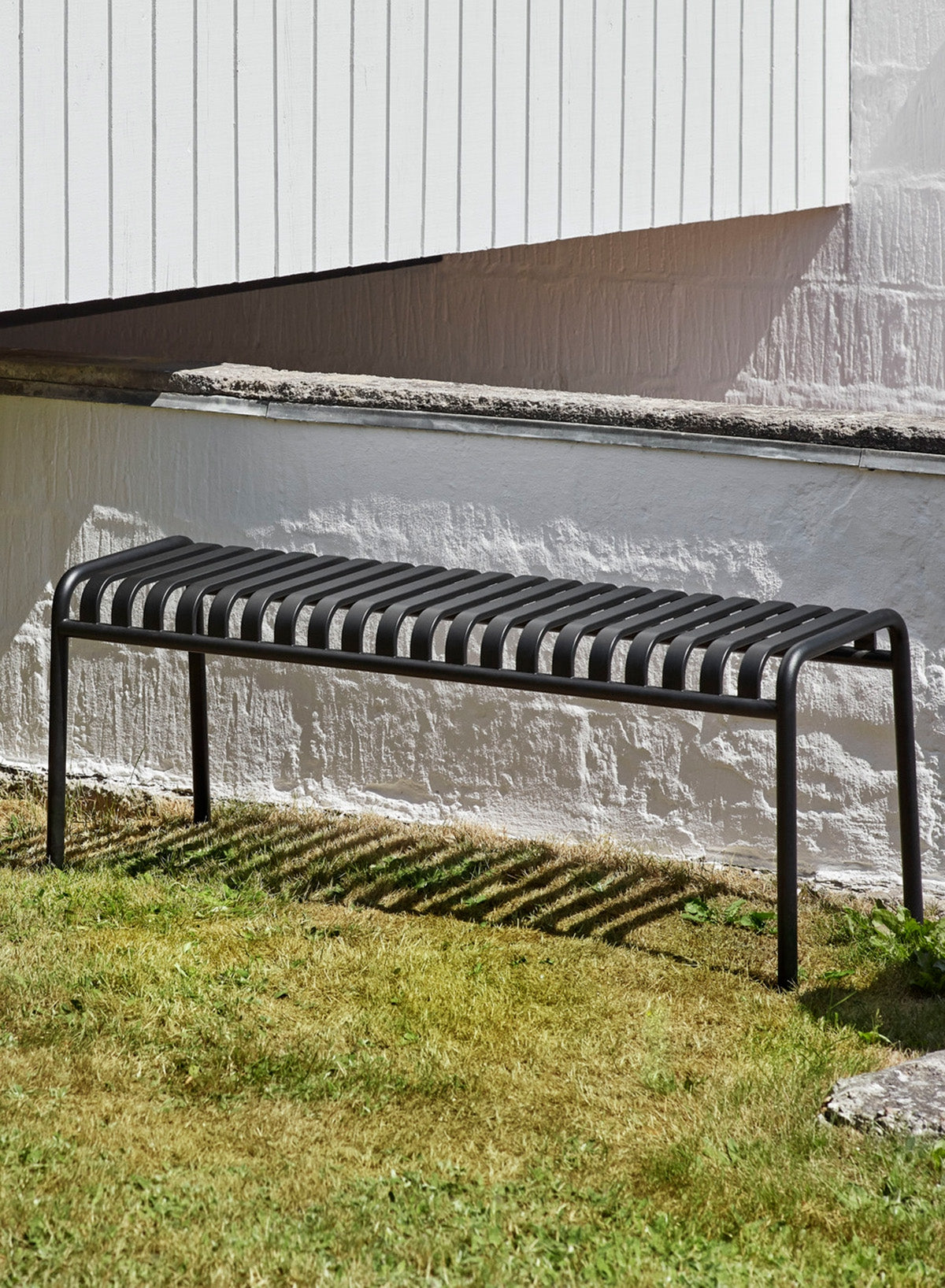 Palissade Bench, Anthracite - HAY
