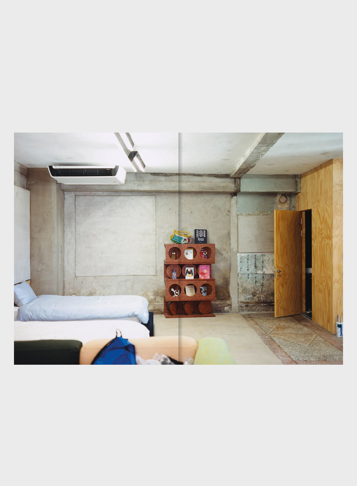 Magazine Issue #37 - Apartamento