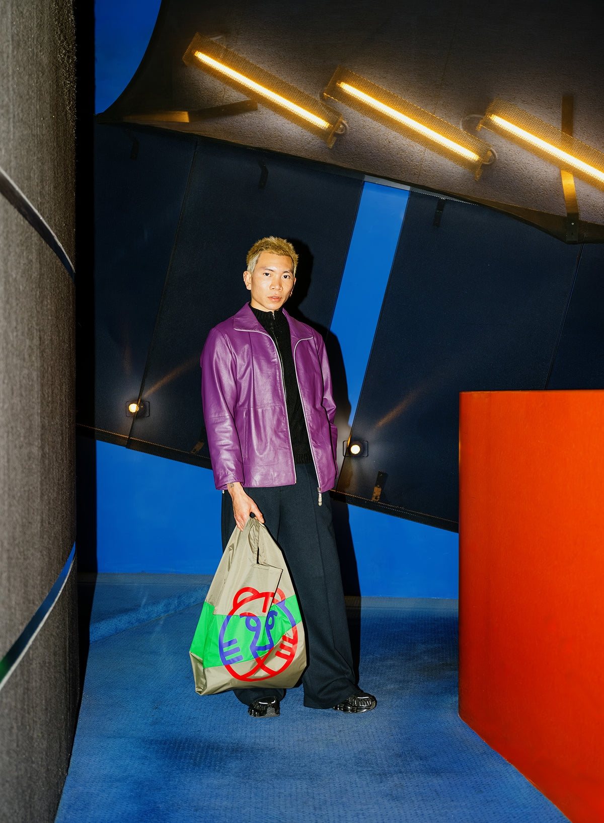 The New Shopping Bag Clay & Greenscreen Tiger Large