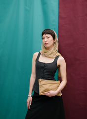 The New Pouch Mono Camel Medium