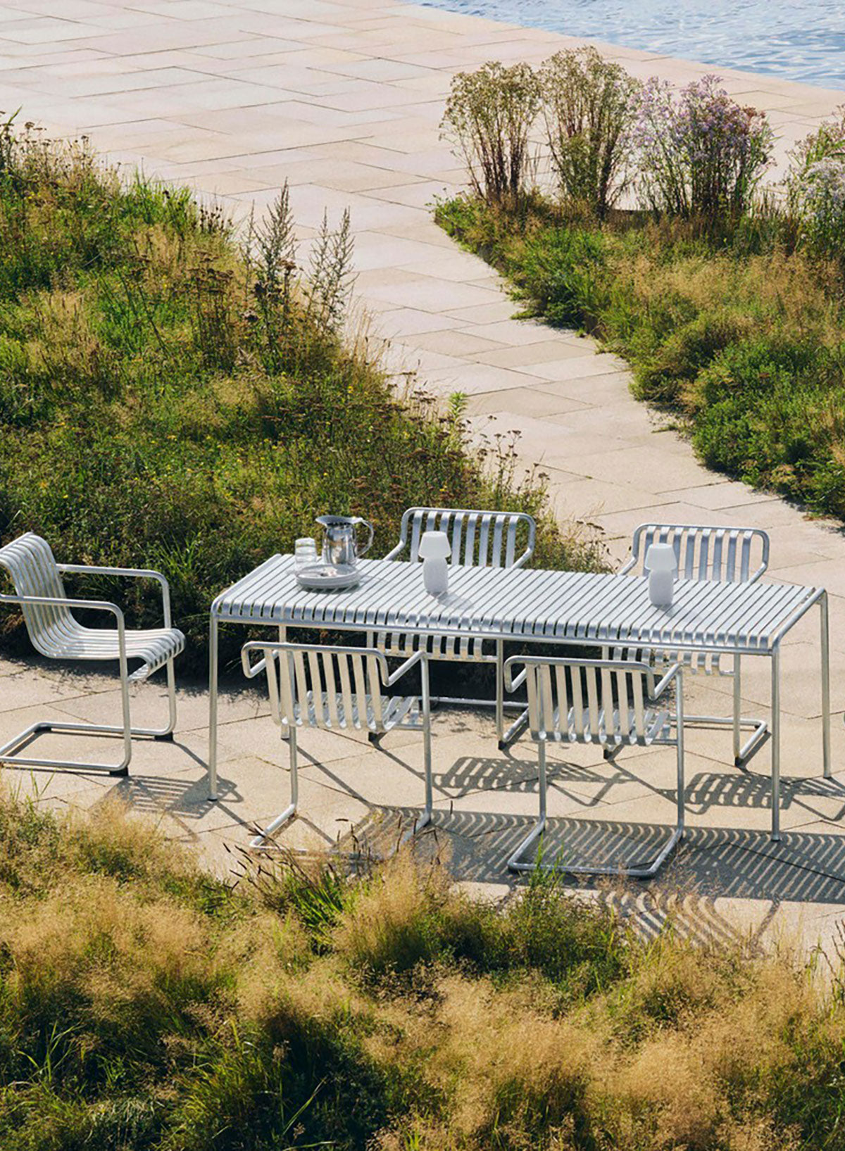 Palissade Table, Galvanised Steel 220 - HAY