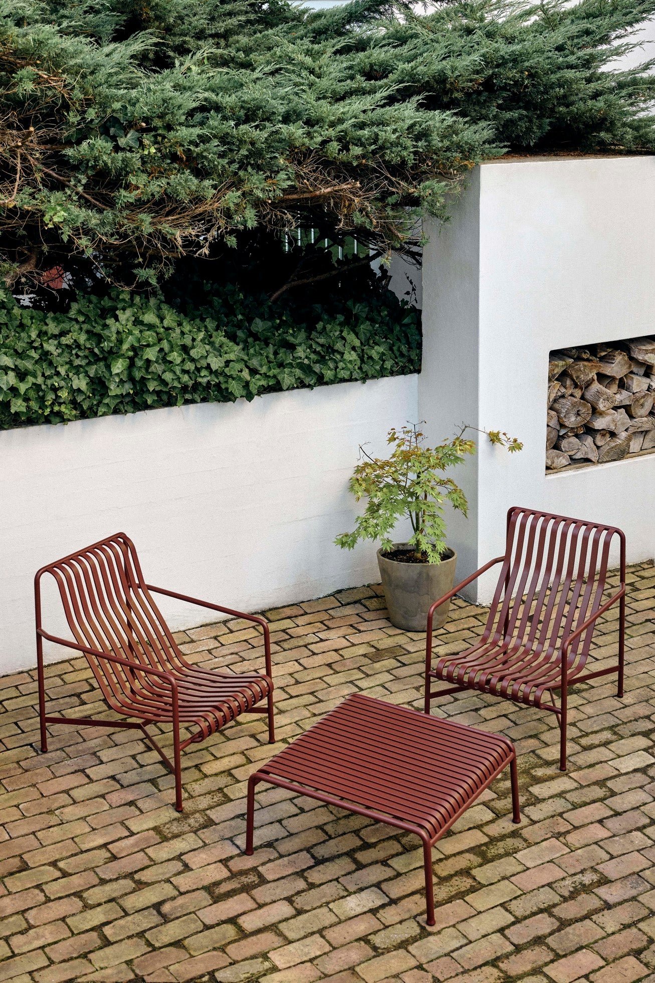 Palissade Low Table, Iron Red - HAY