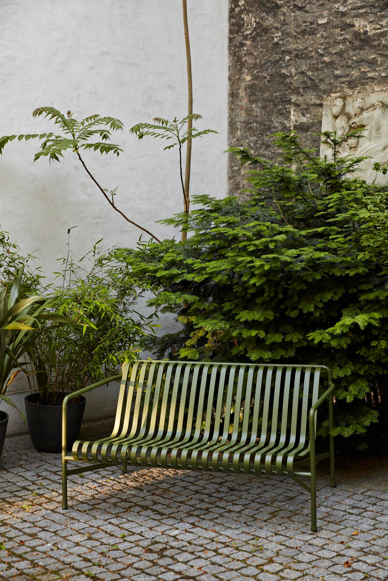 Palissade Dining Bench Armrest, Olive - HAY