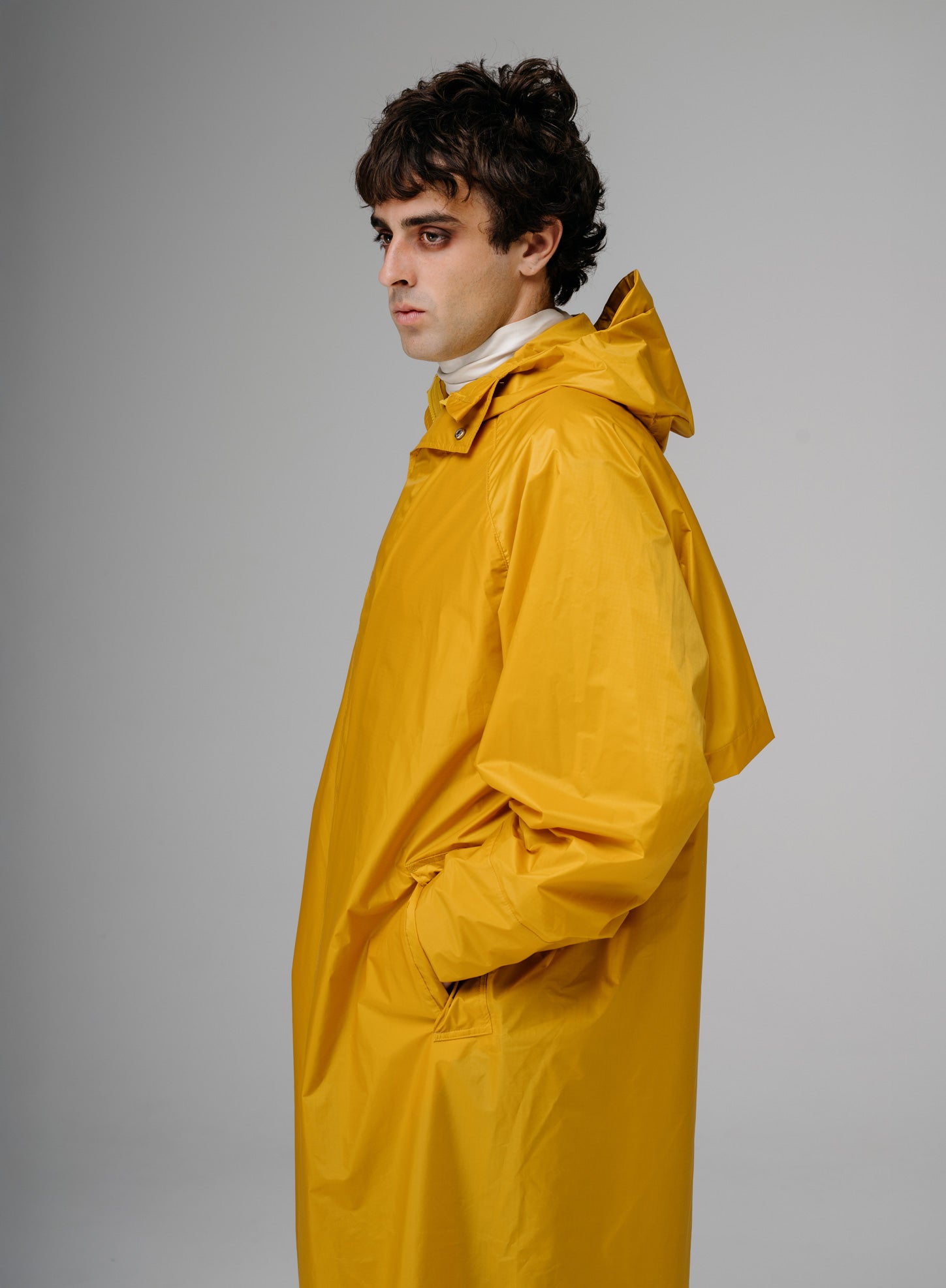 The New Raincoat Lino