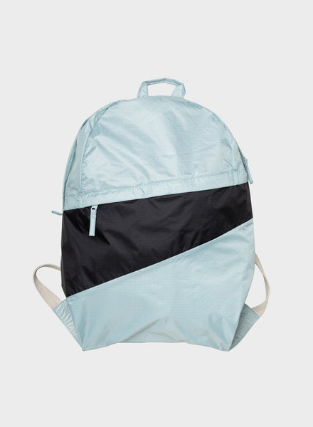 The New Foldable Backpack Surf Spray & Black Large – SUSAN BIJL