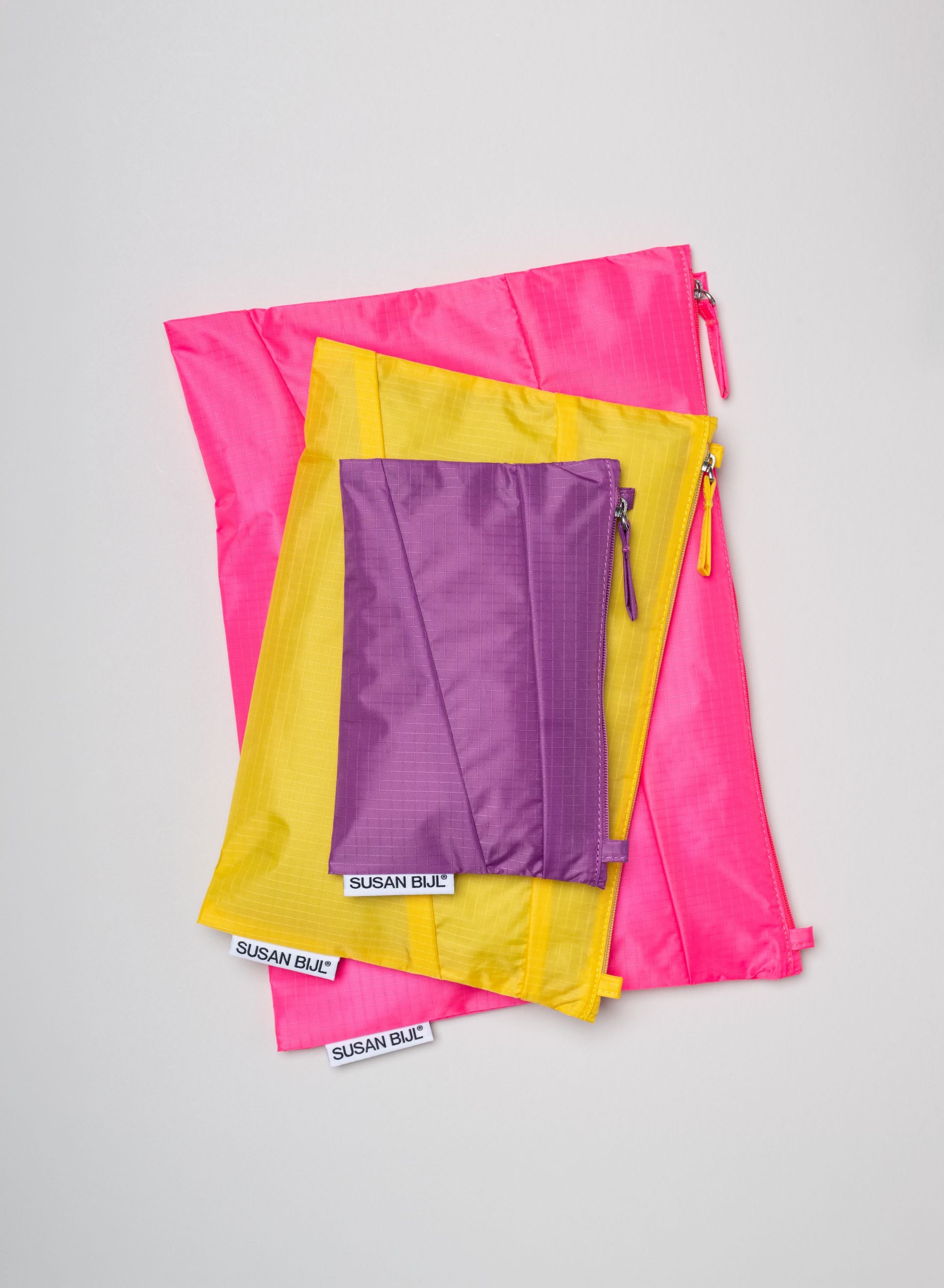 The New Pouch Sailor Yellow Medium