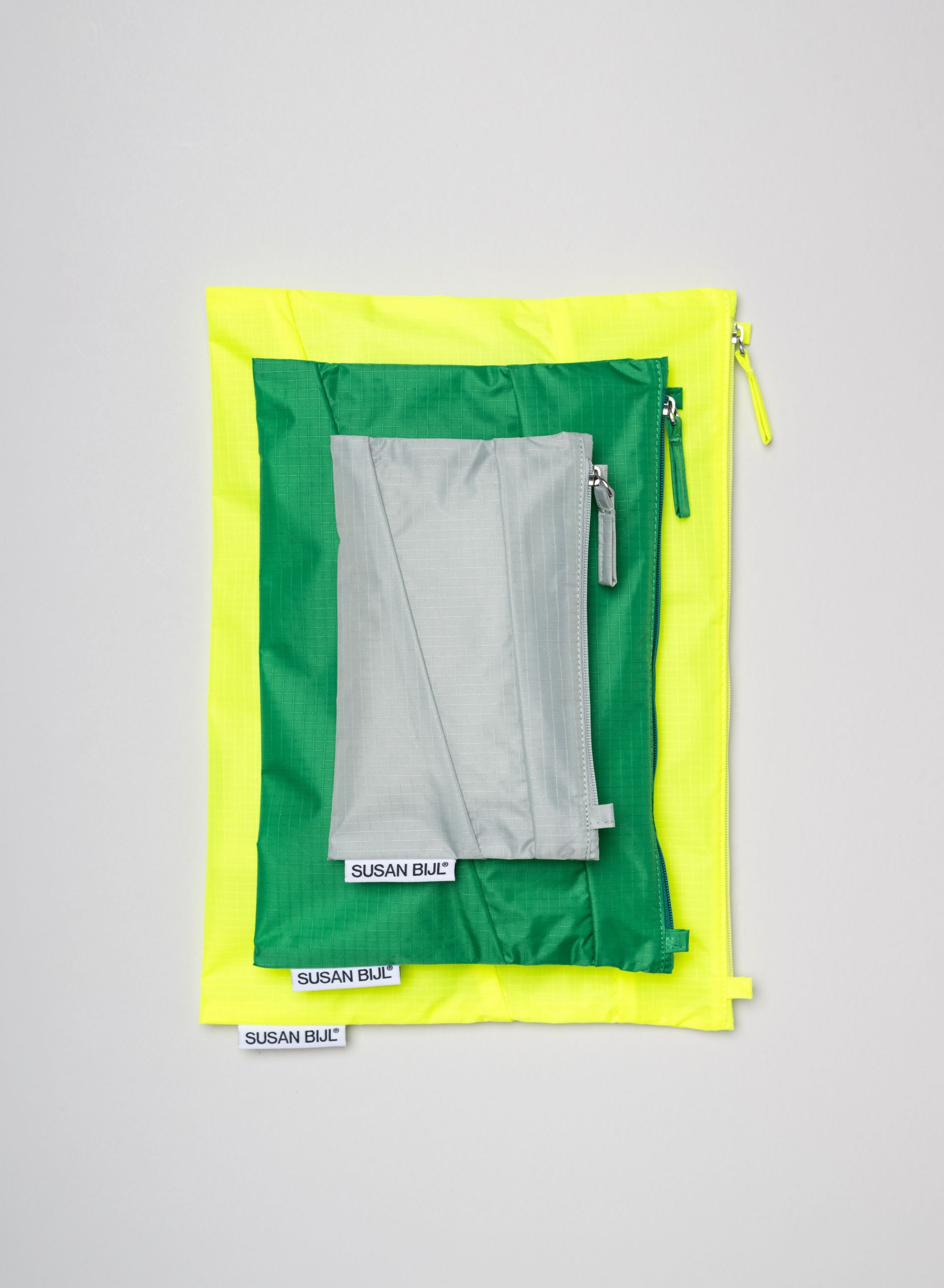 The New Pouch Wena Medium