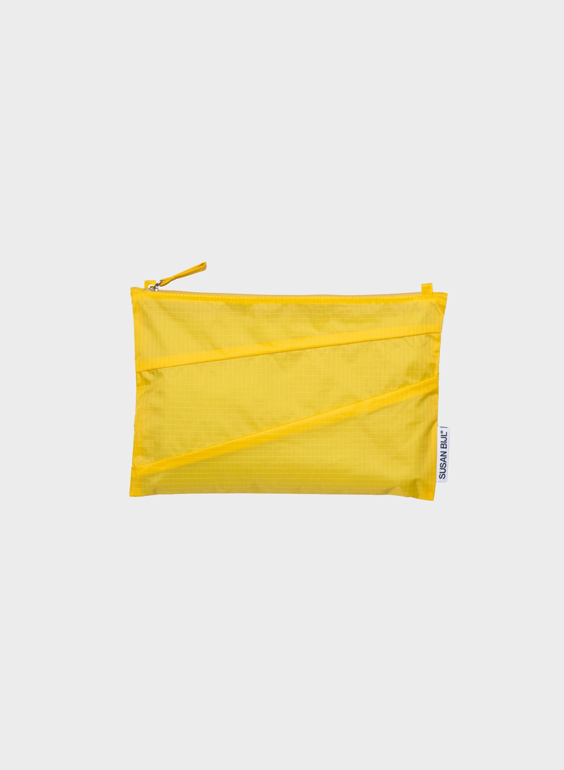 The New Pouch Sailor Yellow Medium