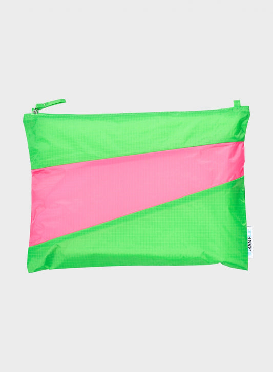 The New Pouch Greenscreen & Fluo Pink Large