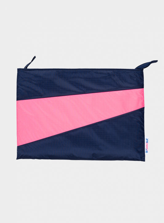 The New Protectable Navy & Fluo Pink 13-inch