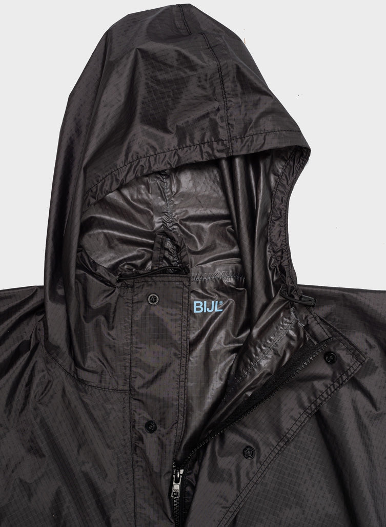 The New Raincoat Black