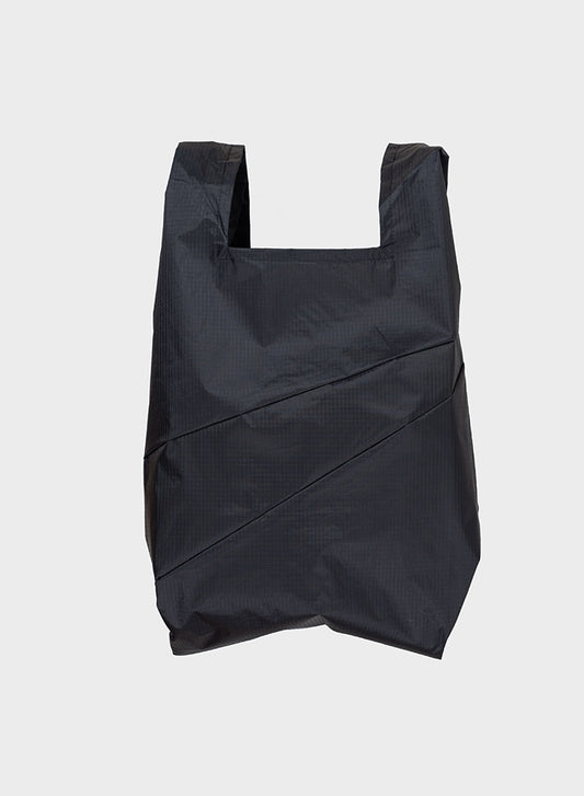 The New Shopping Bag Black & Black Medium